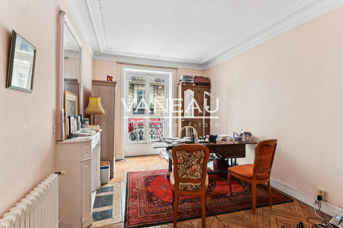 Paris Xe - Magenta / Saint-Quentin - charmant trois pièces pour 