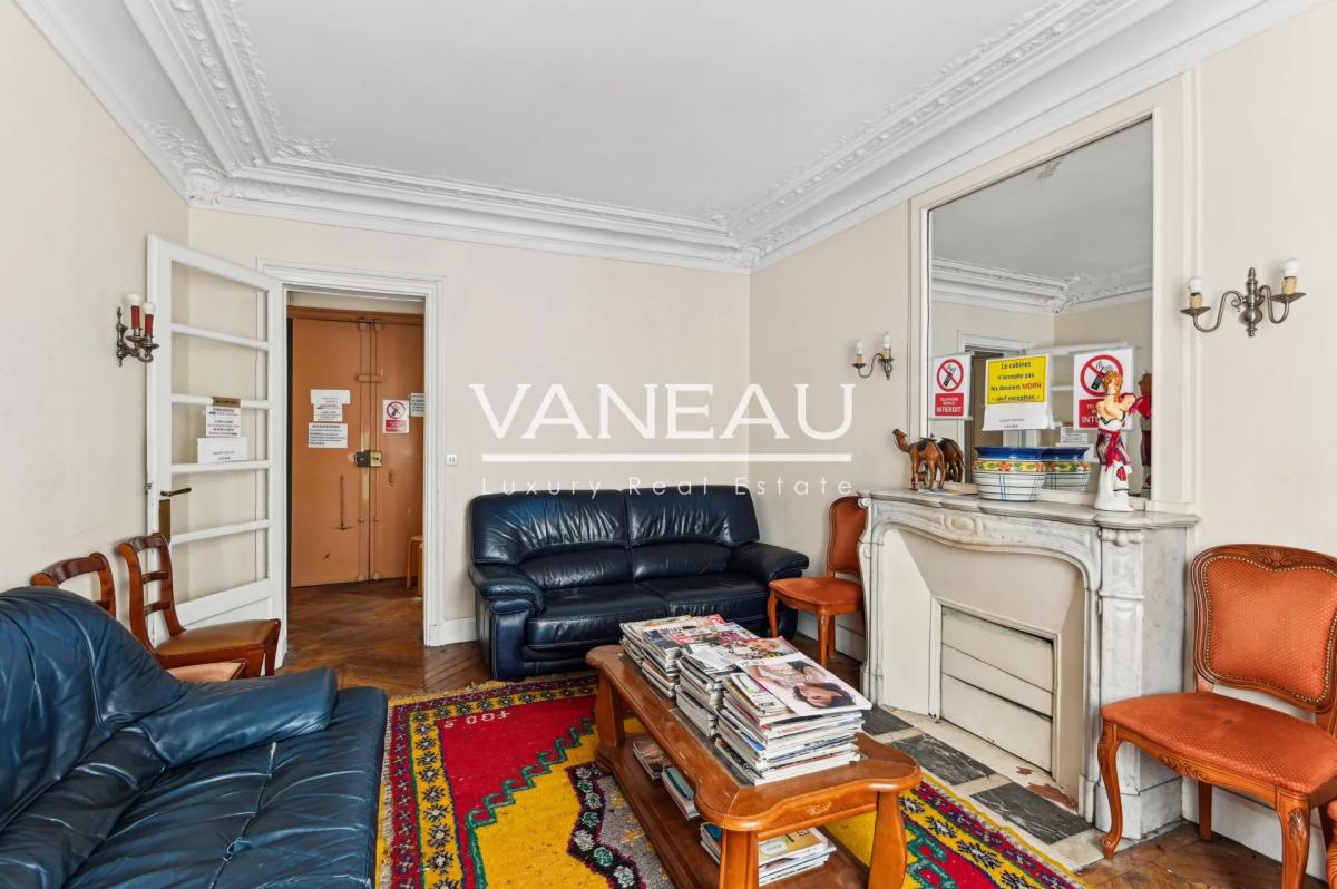 Paris Xe - Magenta / Saint-Quentin - charmant trois pièces pour 