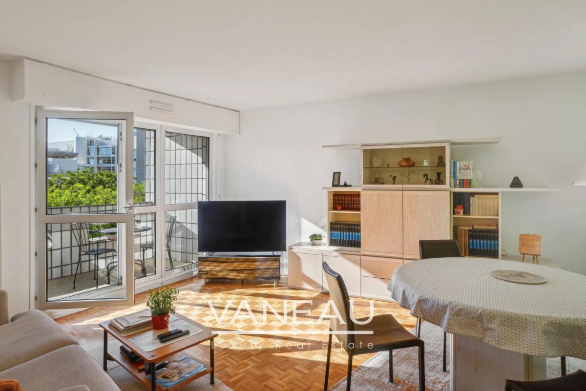 Mirabeau/Javel - 4 pièces avec balcon, 3 chambres