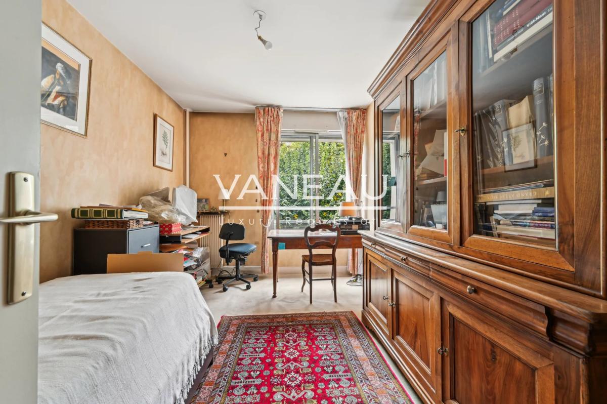Appartement familial avec terrasse- Paris XVe