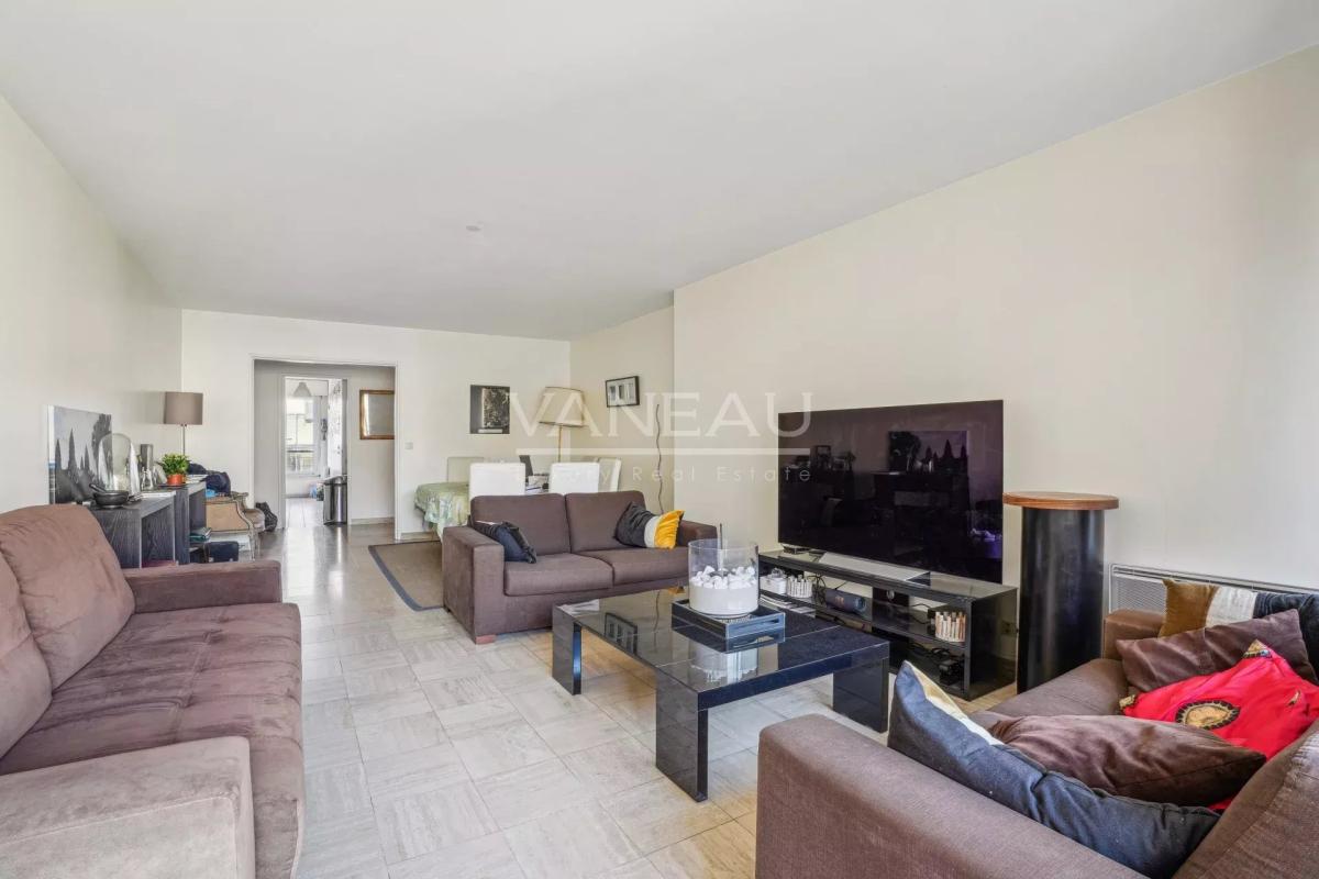 Paris XVIe - Trocadéro - Appartement familial vendu occupé