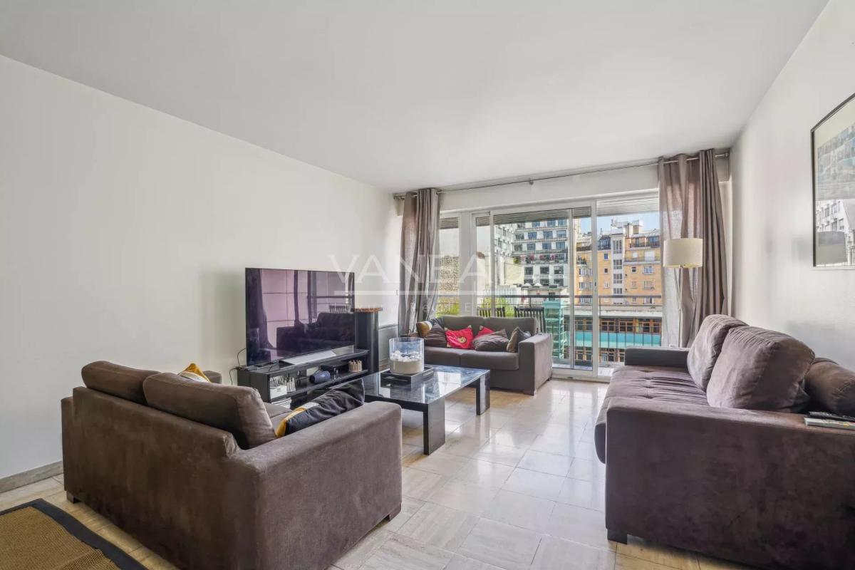 Paris XVIe - Trocadéro - Appartement familial vendu occupé