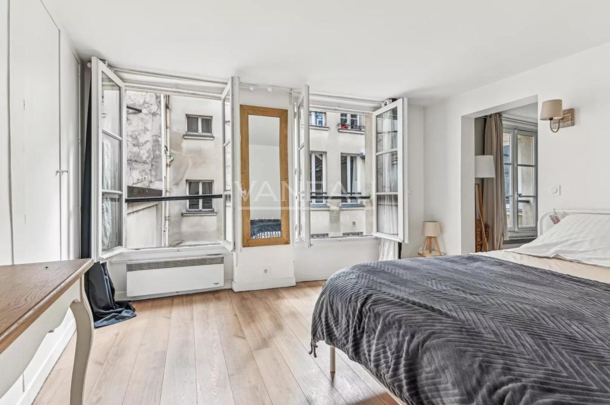 Paris IIIe - Le Marais - Charmant deux pièces.