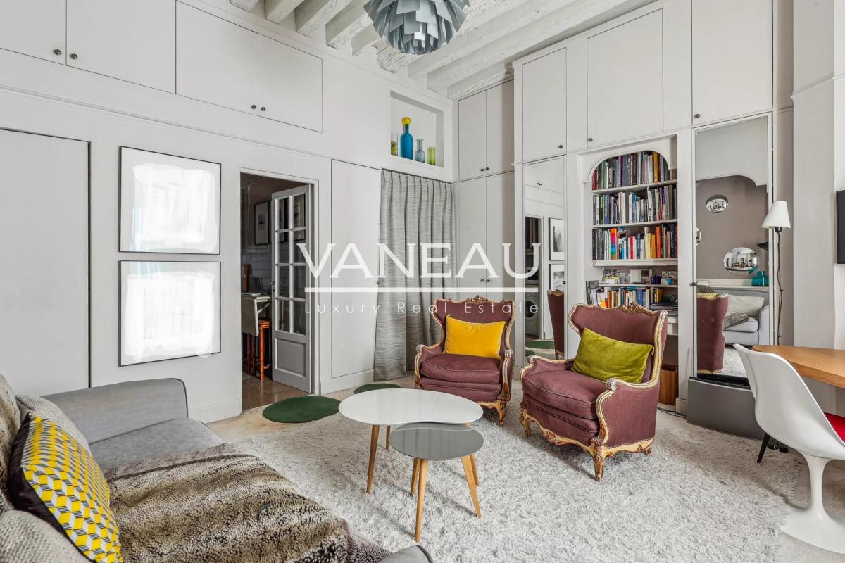 Paris - VIIe - Elégant pied à terre