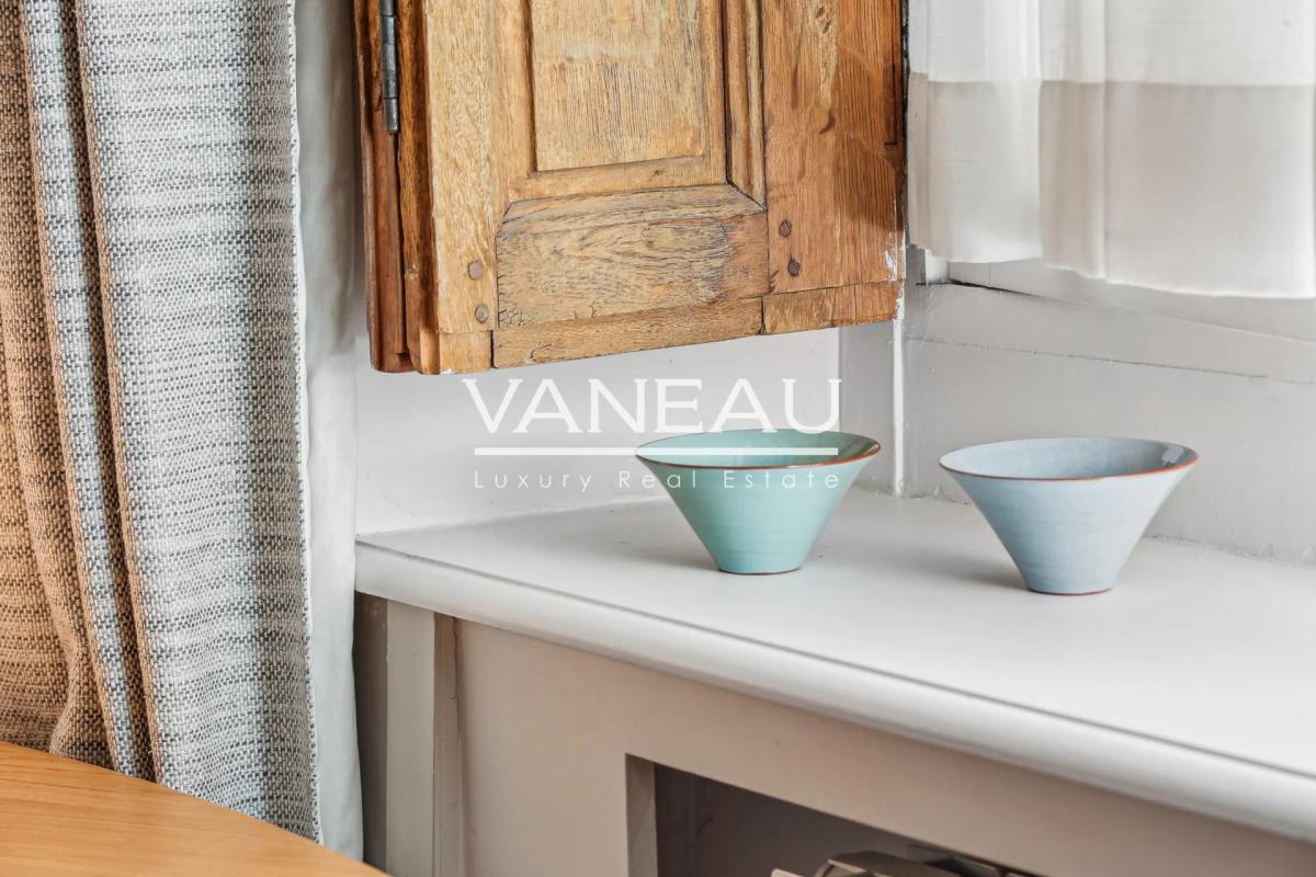 Paris - VIIe - Elégant pied à terre