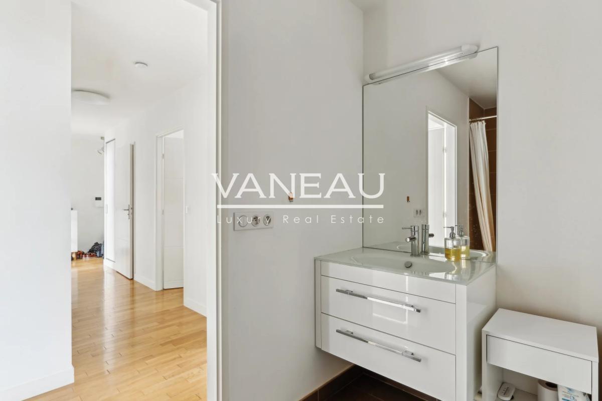 Appartement trois chambres avec terrasse