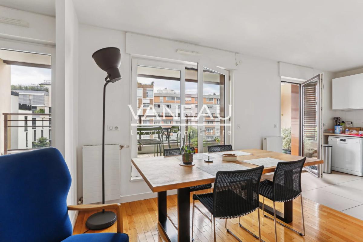 Appartement trois chambres avec terrasse