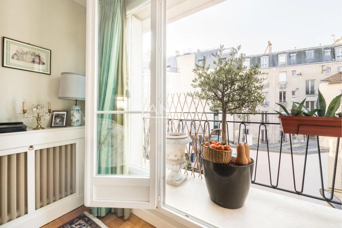 Boulogne nord - Trois pièces avec balcon plein sud