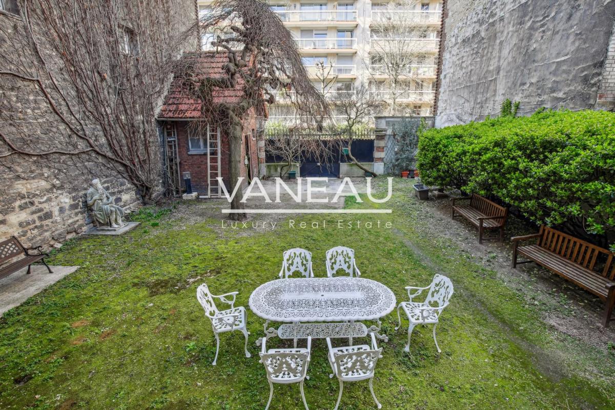 Maison de charme avec jardin - Cinq chambres
