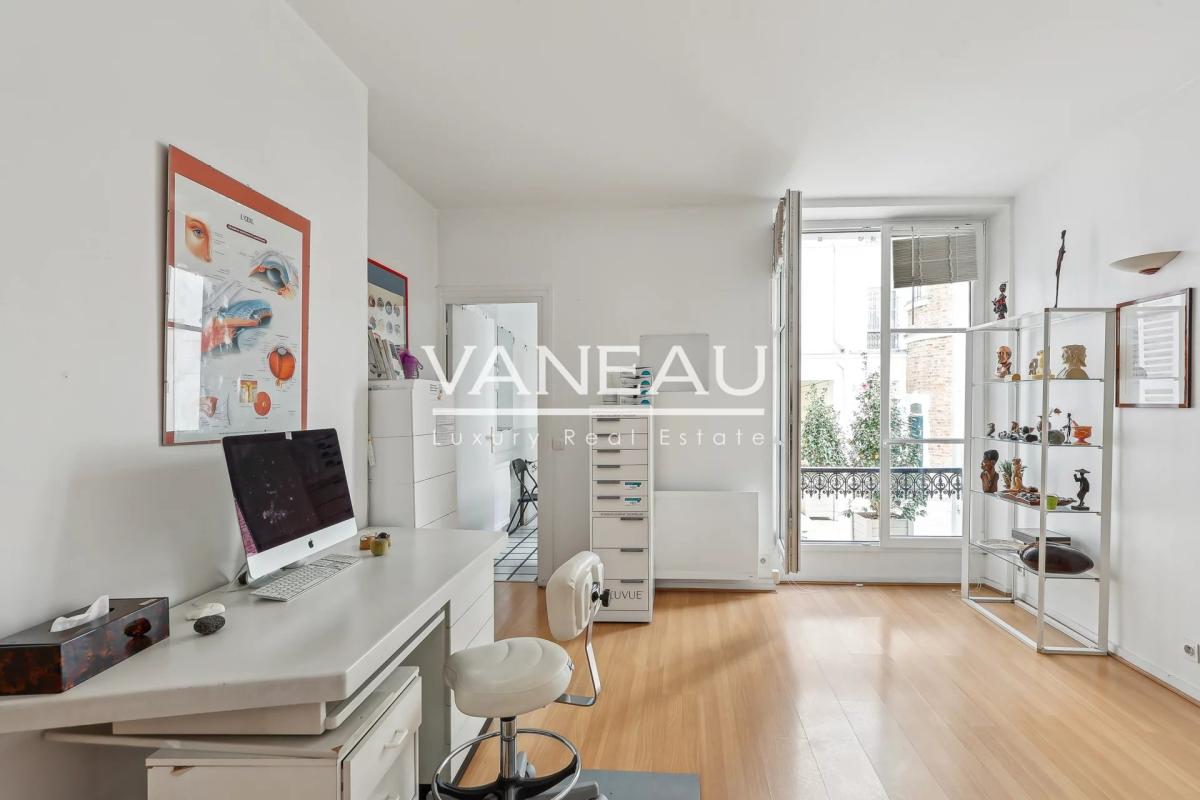 Paris VI - 4 pièces - Cabinet pour profession libérale 4 pièces