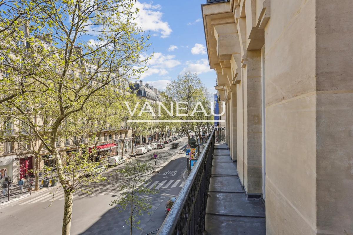 Boulevard Saint Germain / rue de Seine