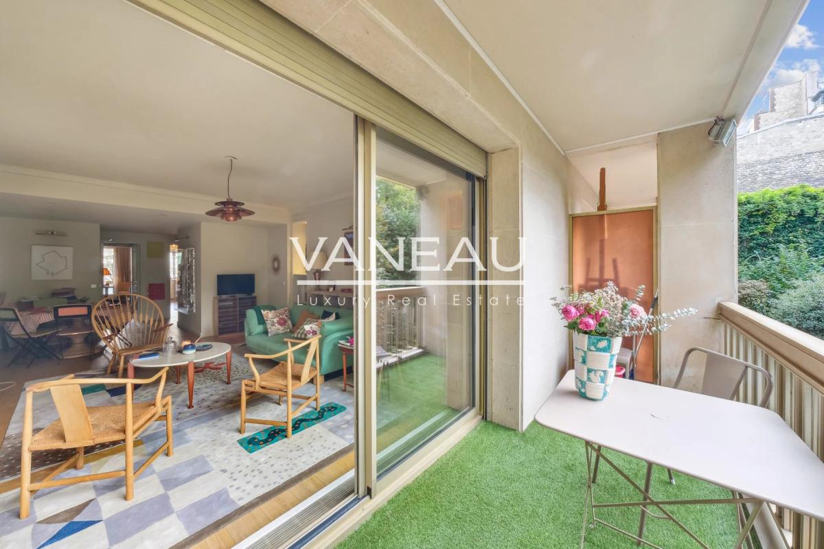 Rue Barbet de Jouy / Vue sur Jardin