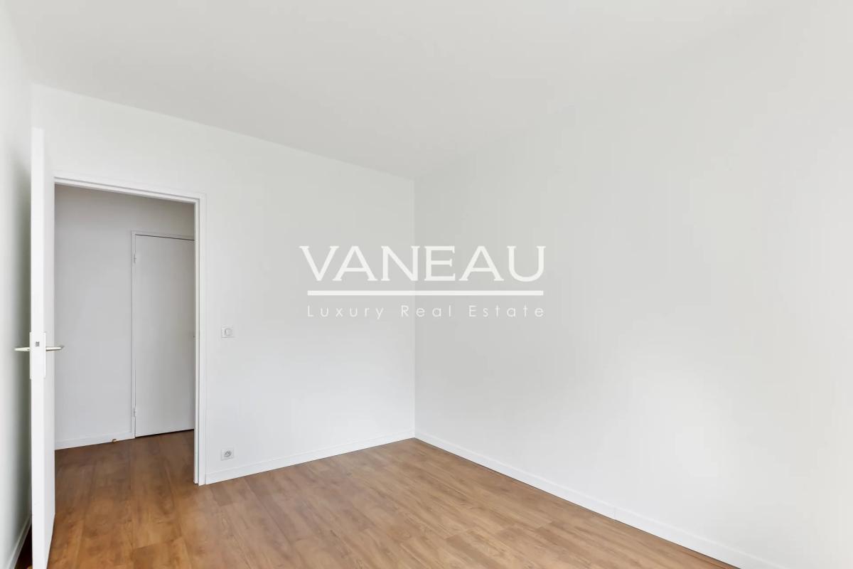 Paris XVe - BIR-HAKEIM - Appartement familial sur jardin