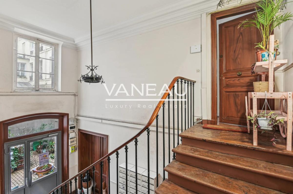 Paris Xe - Charmant appartement de trois pièces clef en main -