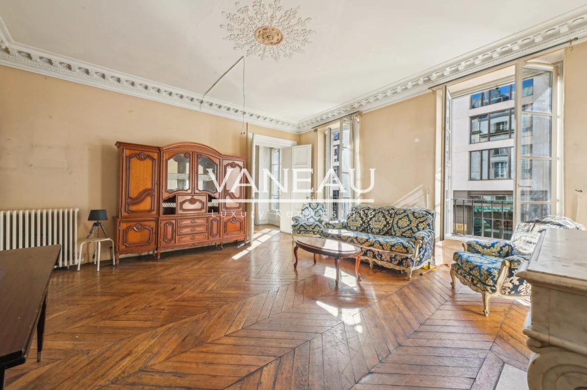 Paris IX - Quartier Notre-Dame-de-Lorette - Magnifique 6 pièces 