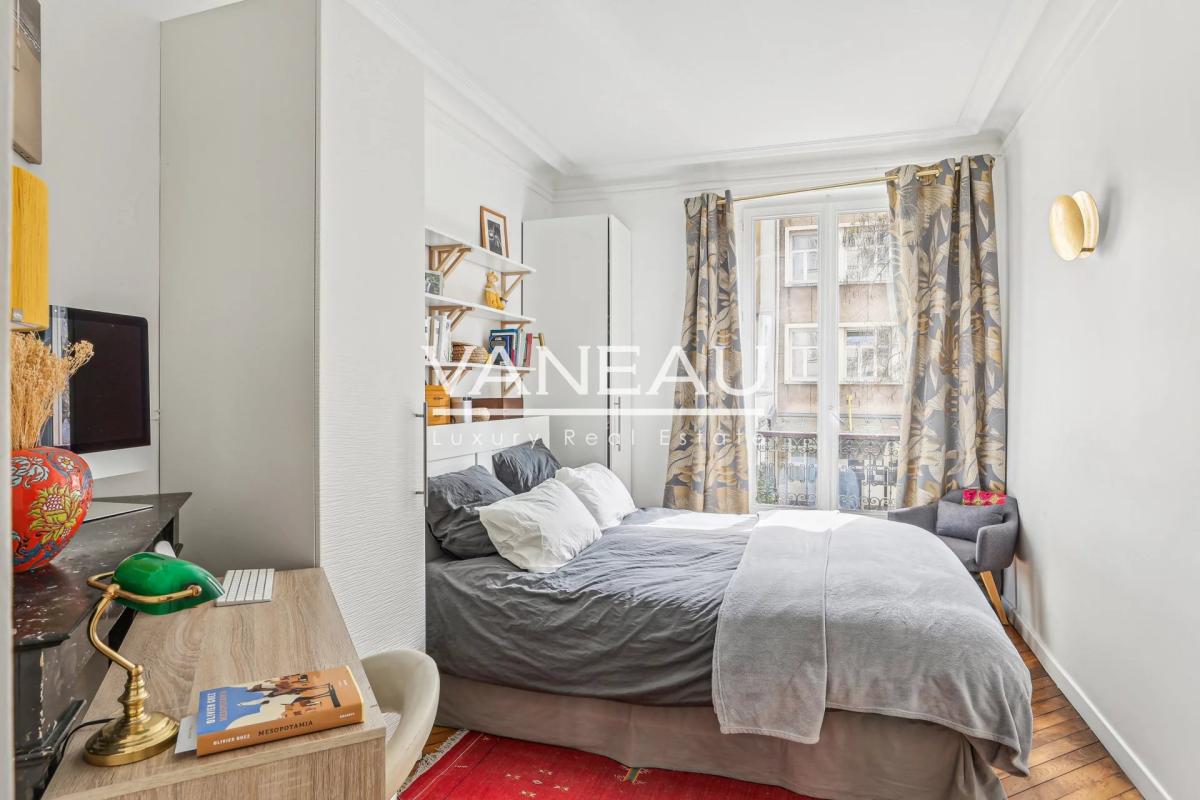 Paris Xème - Bel appartement familial de quatre pièces en parfai