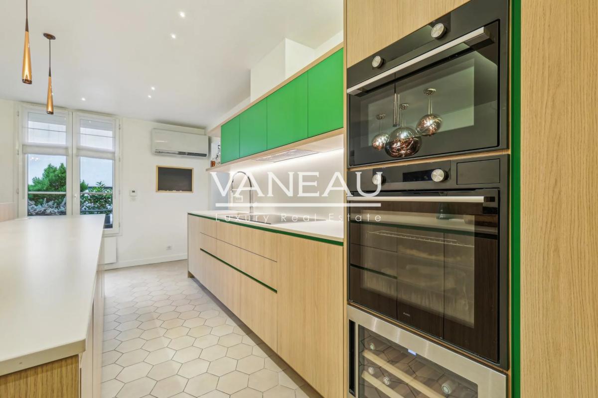 Paris VIe – Appartement quatre pièces entièrement rénové