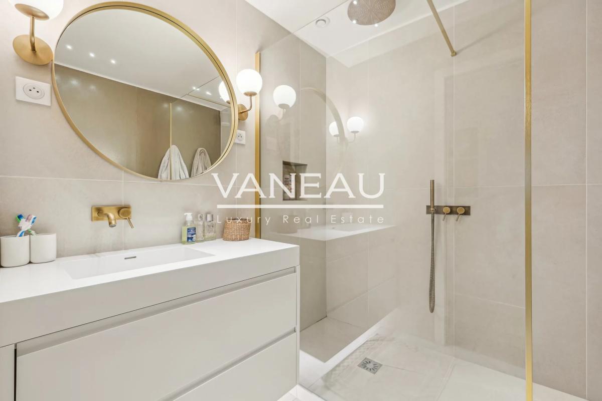Paris VIe – Appartement quatre pièces entièrement rénové