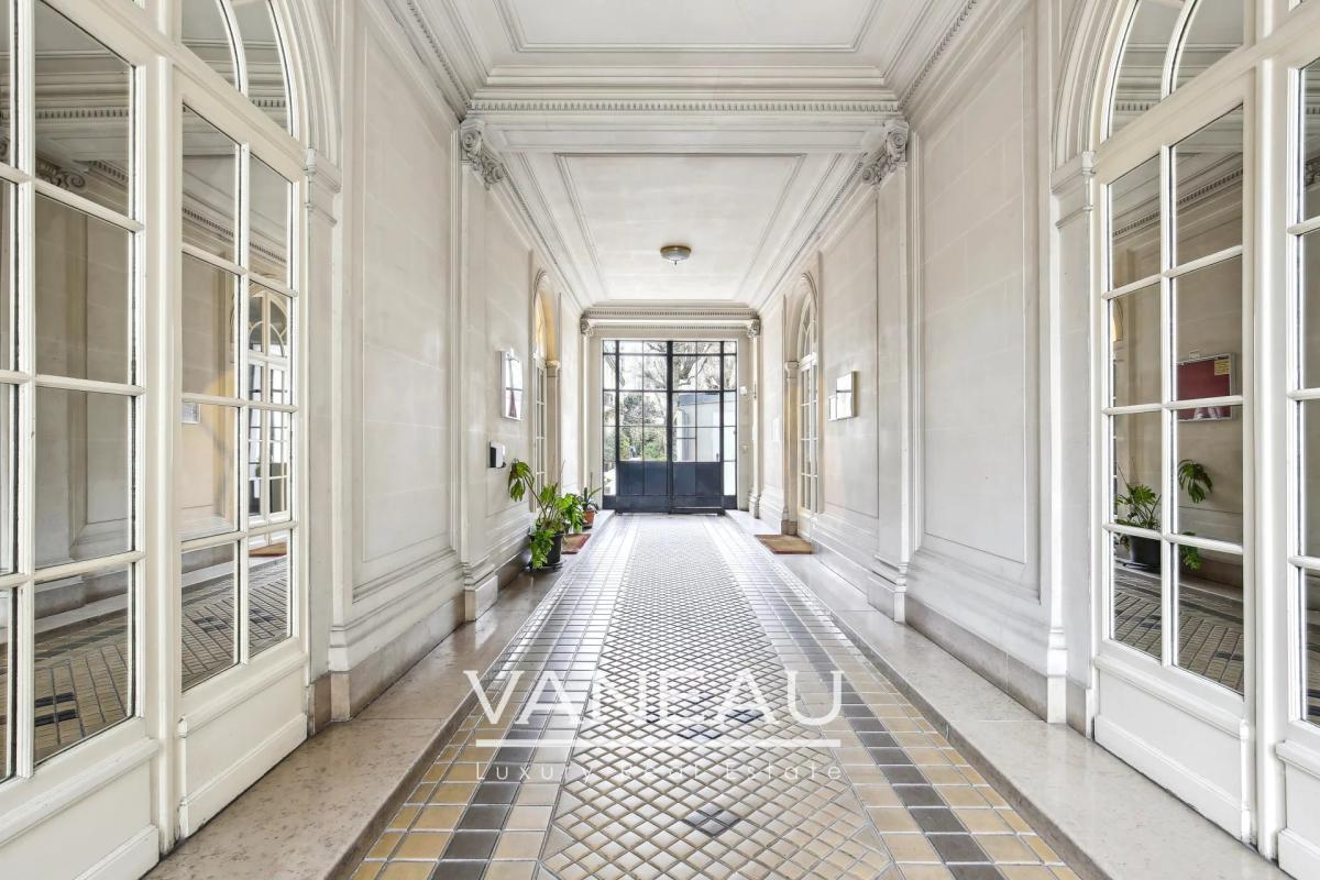 Élégant appartement de 200 m² à Paris 14ème