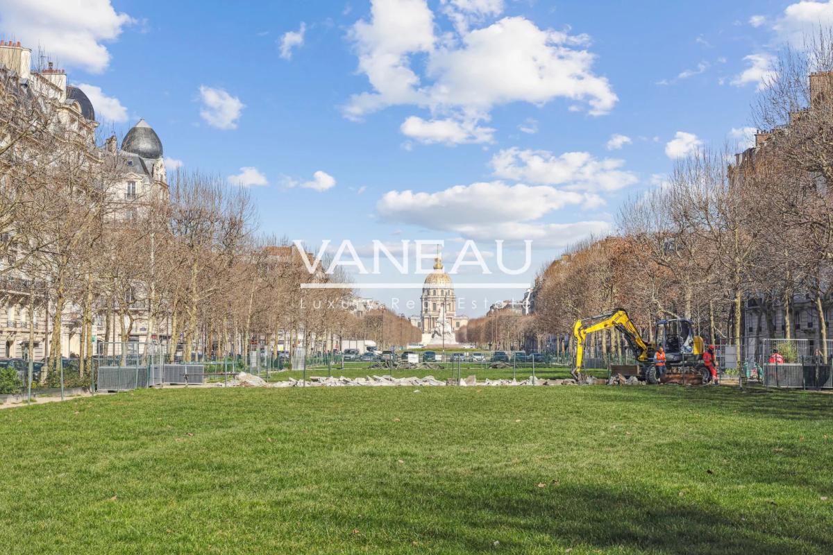 Exclusivité – Paris XVème nord – Deux pièces à rénover – Lumineu