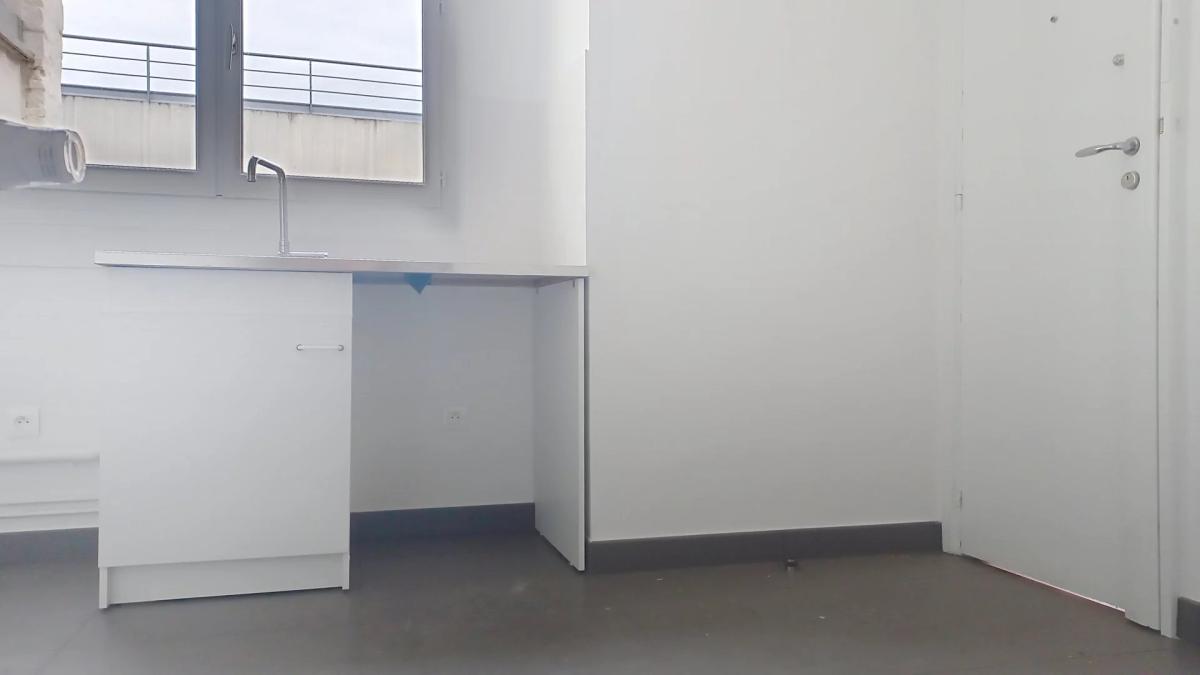 Paris VIII - Bel appartement en triplex familial avec terrasse -