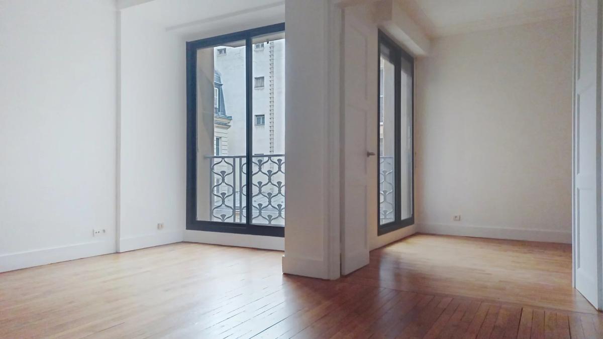 Paris VIII - Appartement 3 pièces  - Avenue Montaigne