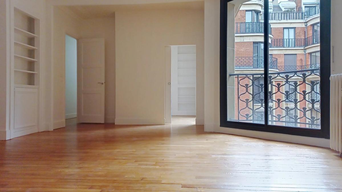 Paris VIII - Bel appartement familial avec 3 chambres - rue Clém
