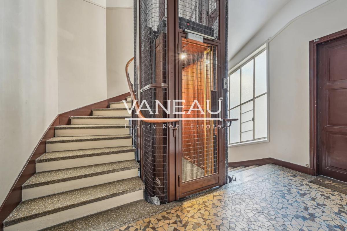 Paris XVe - Sèvres Lecourbe - Appartement lumineux en étage élev