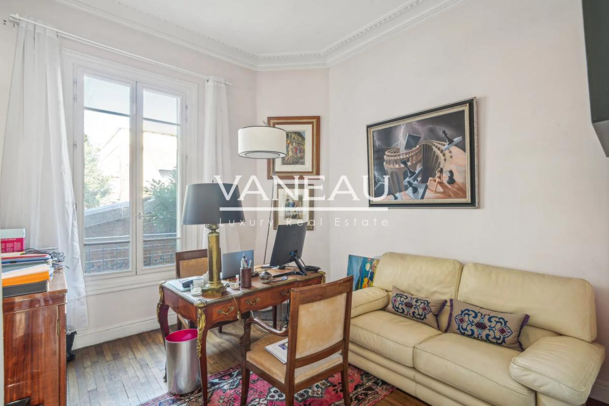 Le Raincy - Hôtel de Ville - Bel appartement au charme de l'anci