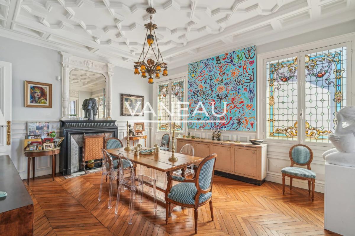 Le Raincy - Hôtel de Ville - Bel appartement au charme de l'anci