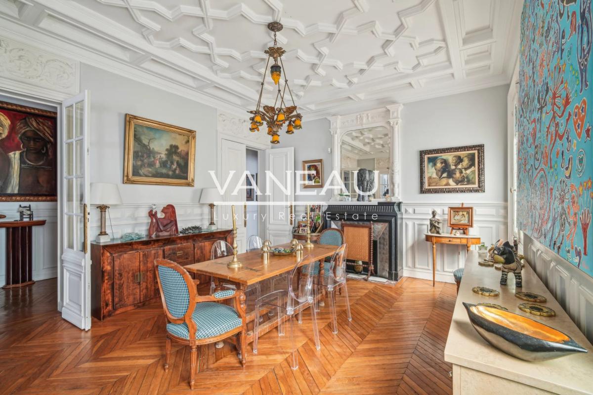Le Raincy - Hôtel de Ville - Bel appartement au charme de l'anci