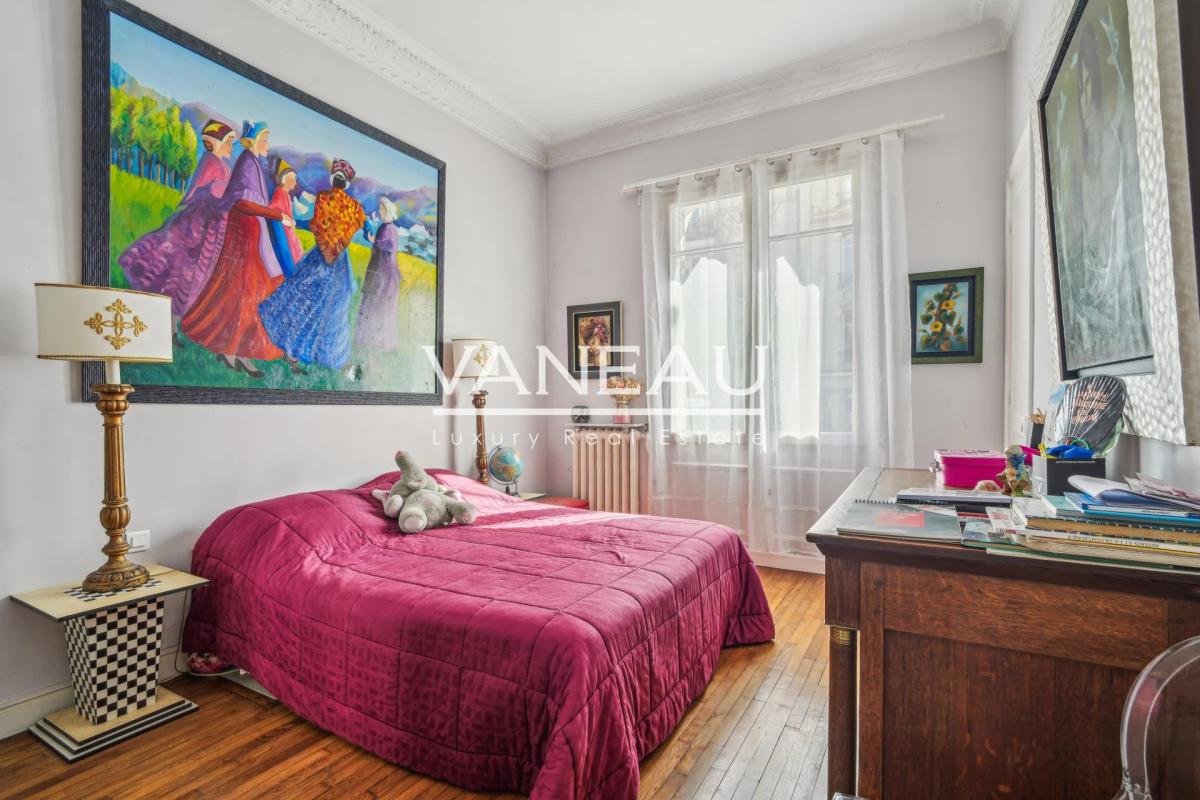 Le Raincy - Hôtel de Ville - Bel appartement au charme de l'anci