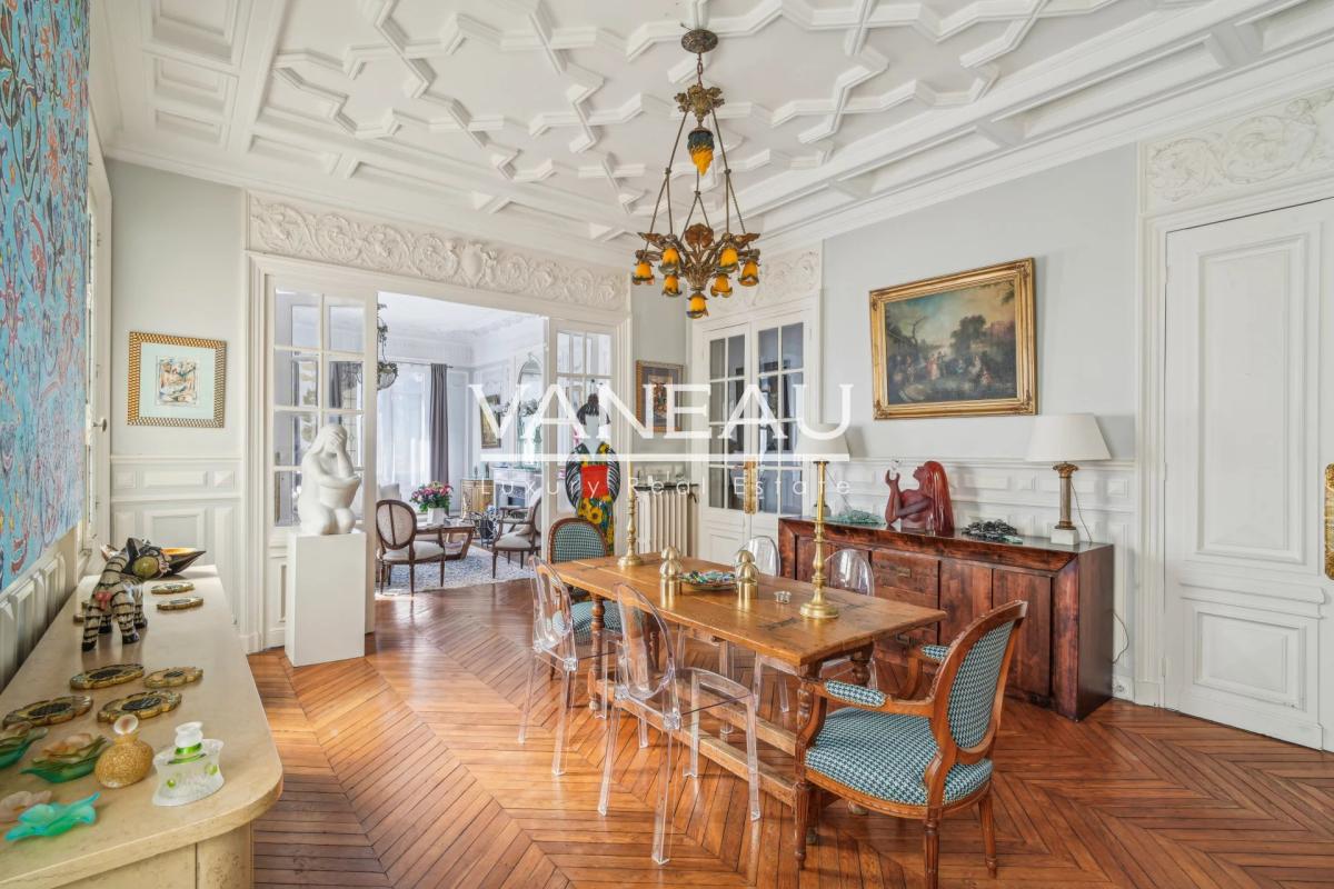 Le Raincy - Hôtel de Ville - Bel appartement au charme de l'anci