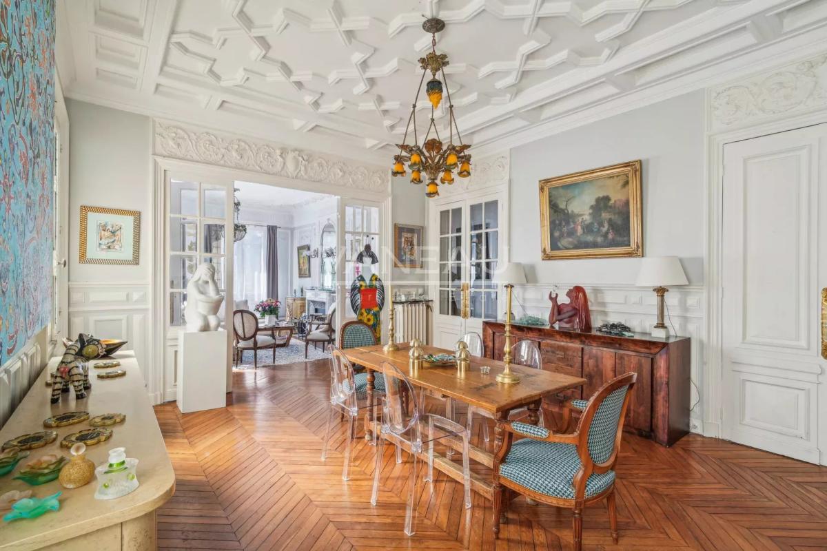 Le Raincy - Hôtel de Ville - Bel appartement au charme de l'anci