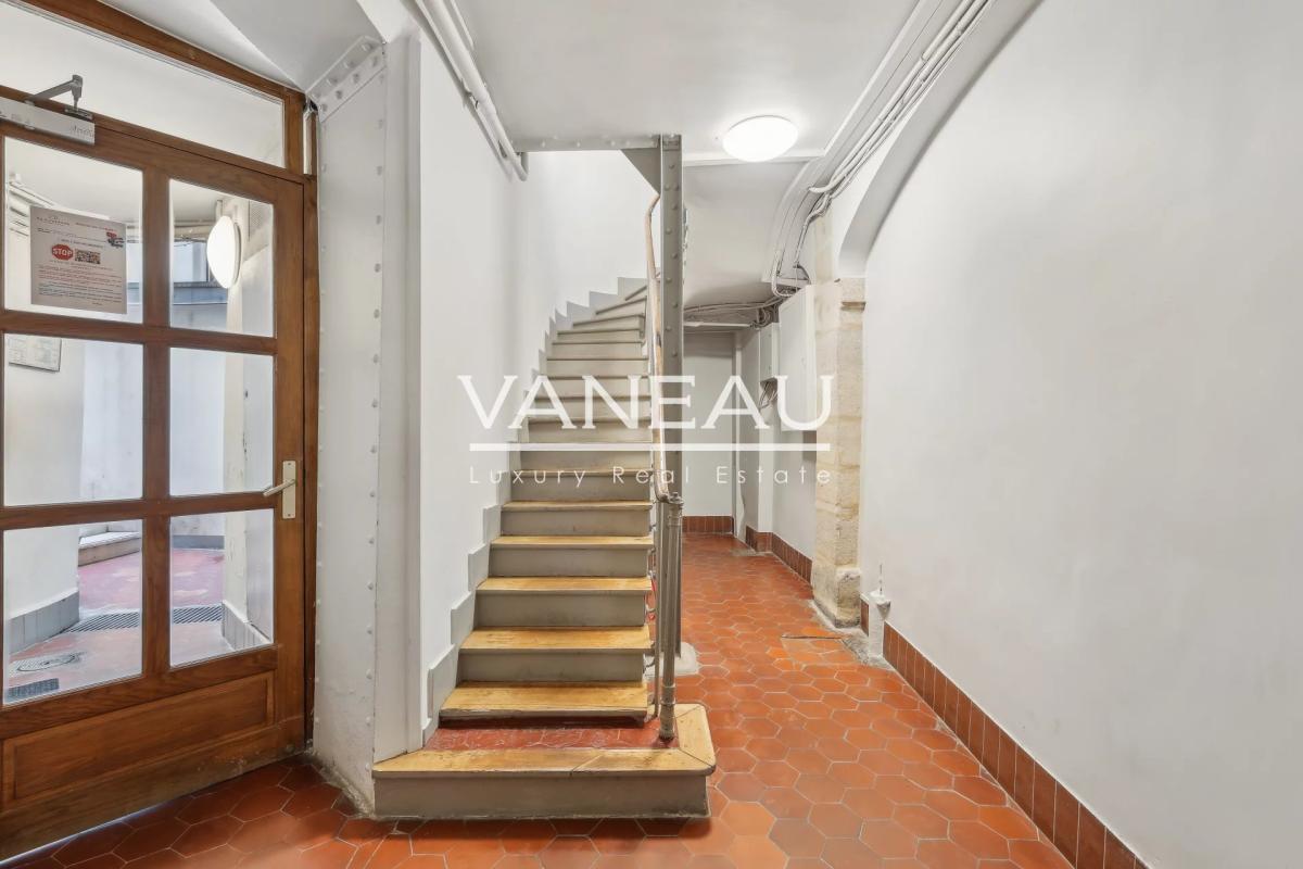 Exclusivité - Paris 3e - Archives - Deux pièces vue dégagée