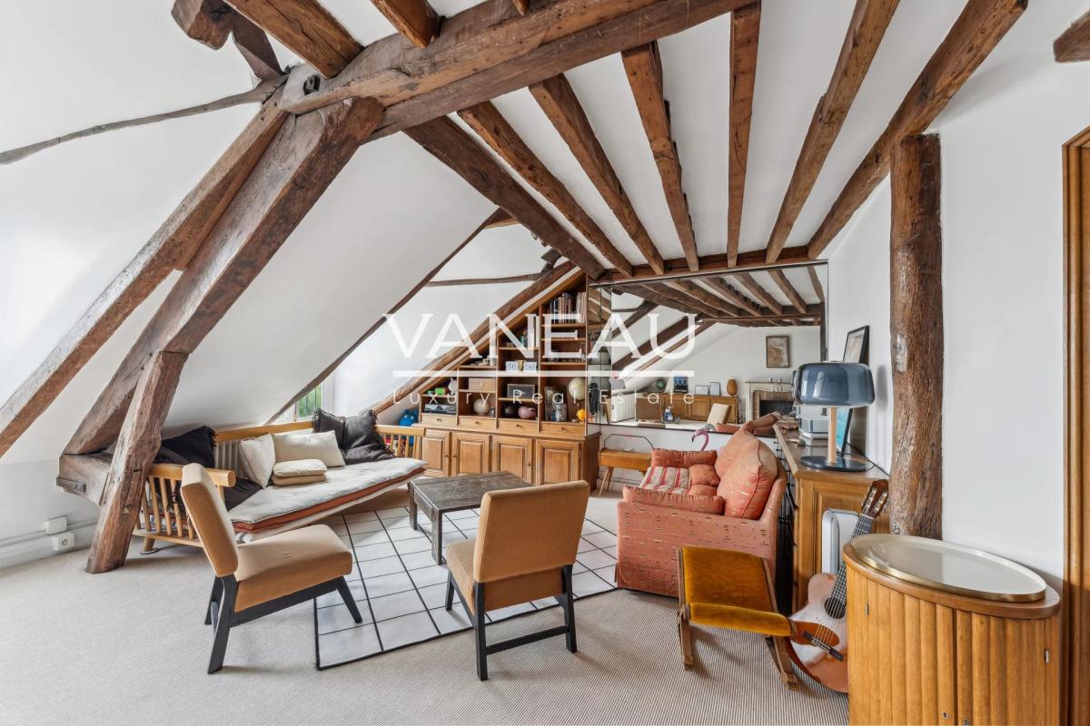 Paris IV- Ile Saint-Louis- Charmant appartement de 64m² avec vue