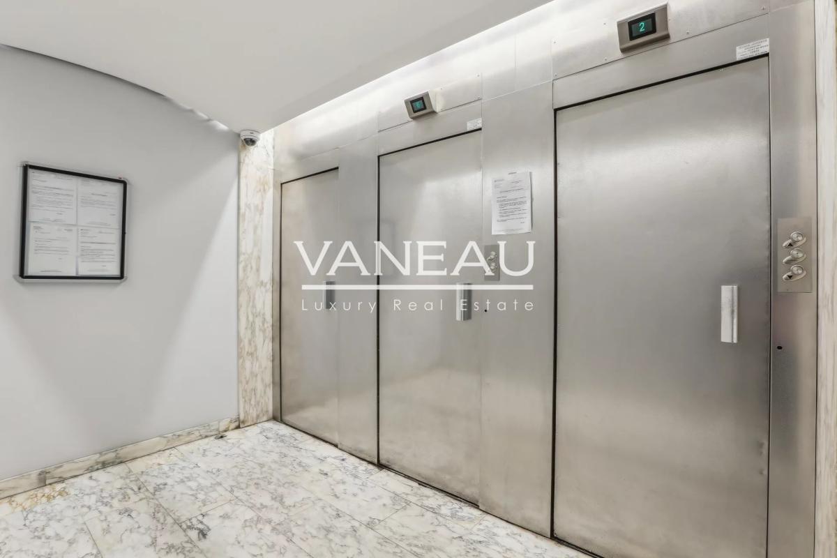 Paris XVIe - Porte Dauphine / Bugeaud - Studio sur jardin