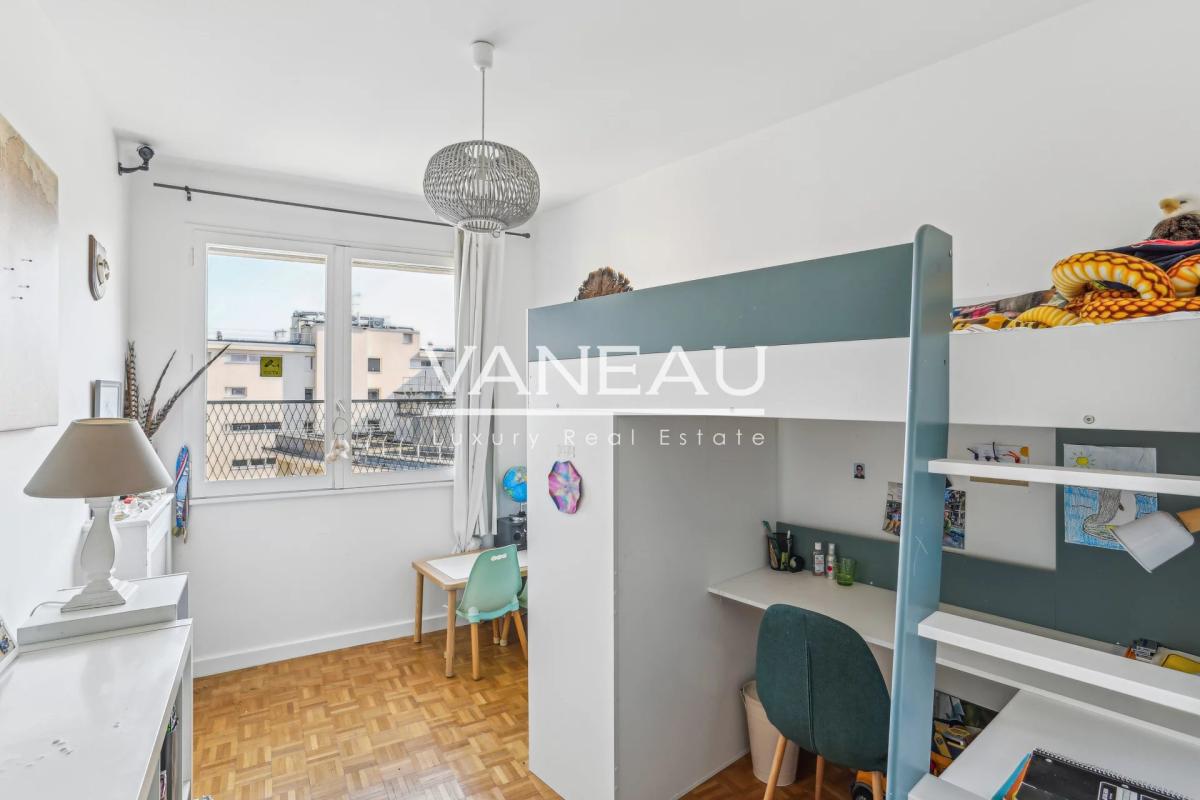 Paris XVIe - Auteuil Sud - Appartement familial 3 chambres avec 
