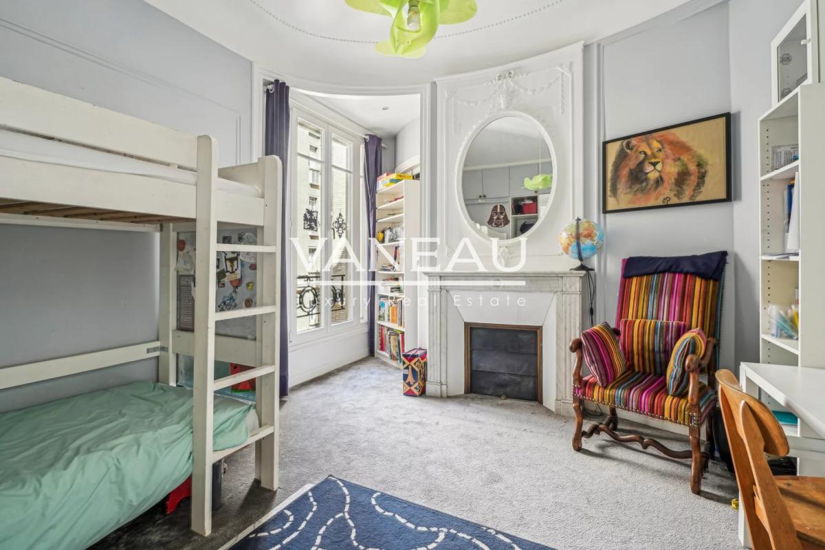 Exclusivité - Paris XVIe - Parc de Passy - Appartement familial 