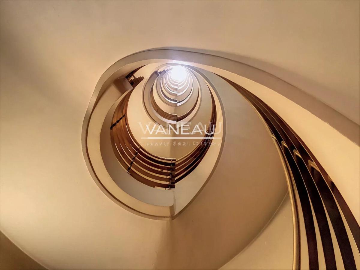 Paris XIVe - studio lumineux avec balcon et vue dégagée
