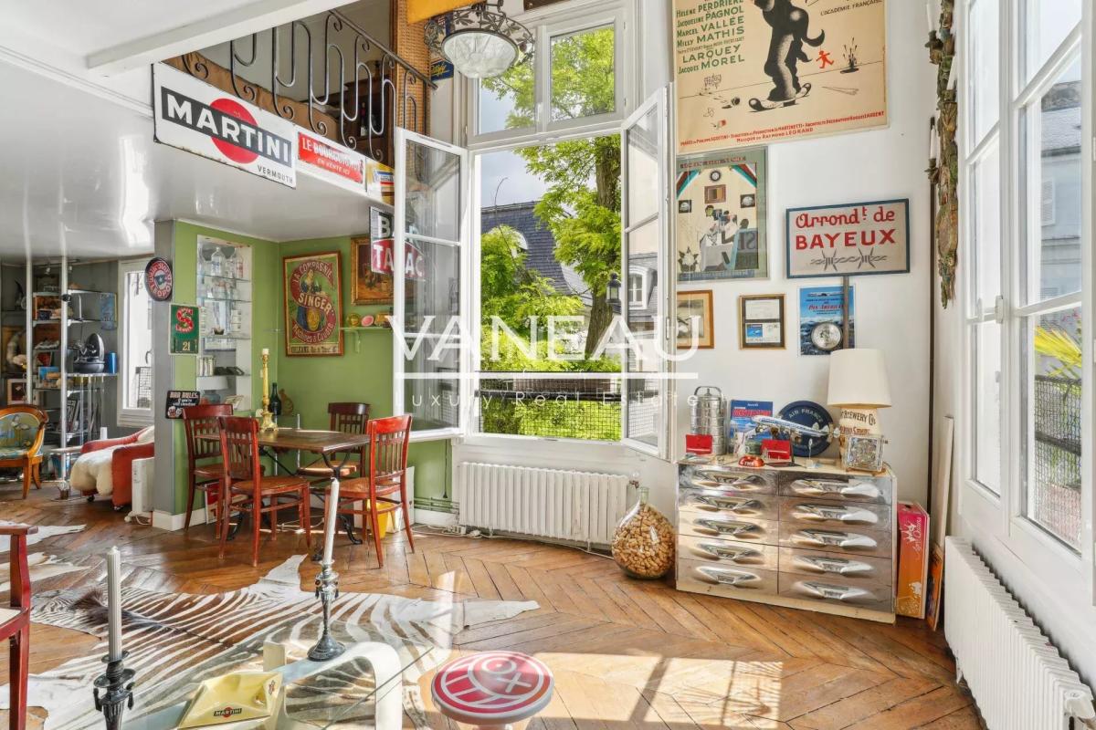 Avenue Gabriel - Duplex de charme