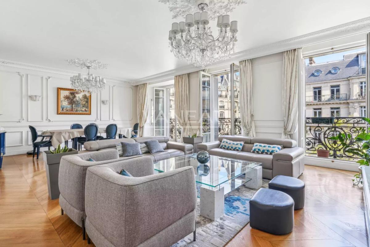 Paris XVIIe - Courcelles / Ternes - Appartement familial de 150m