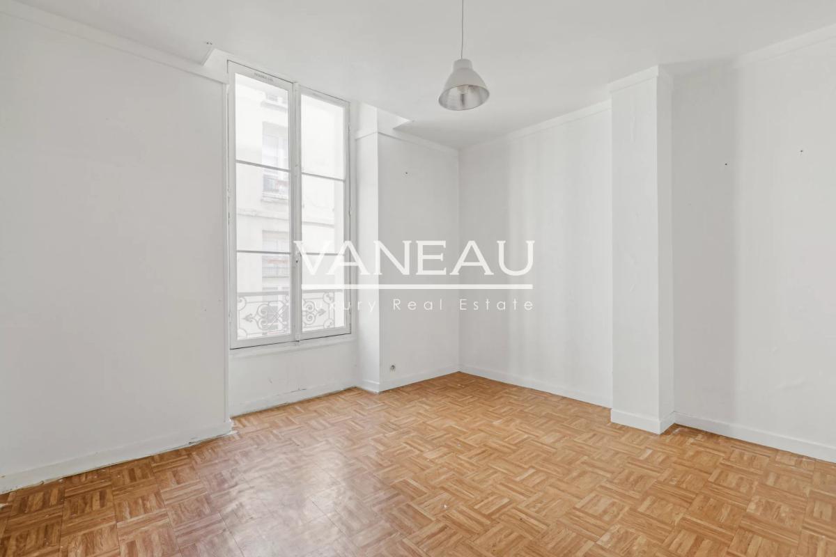 Paris IVème - SAINT-PAUL - Balcon - Vue dégagée lumière et poten