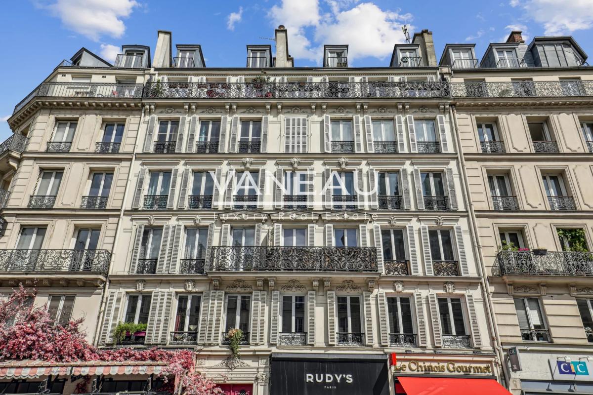 Paris IVème - SAINT-PAUL - Balcon - Vue dégagée lumière et poten
