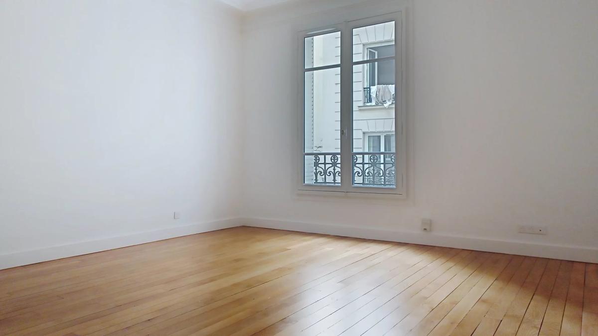 Paris XVII - deux pièces - une chambre - 1er étage sans ascenseu