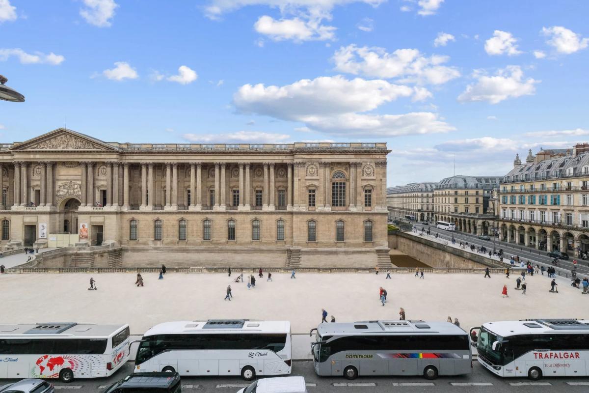 PARIS 1er LOUVRE 7 pièces