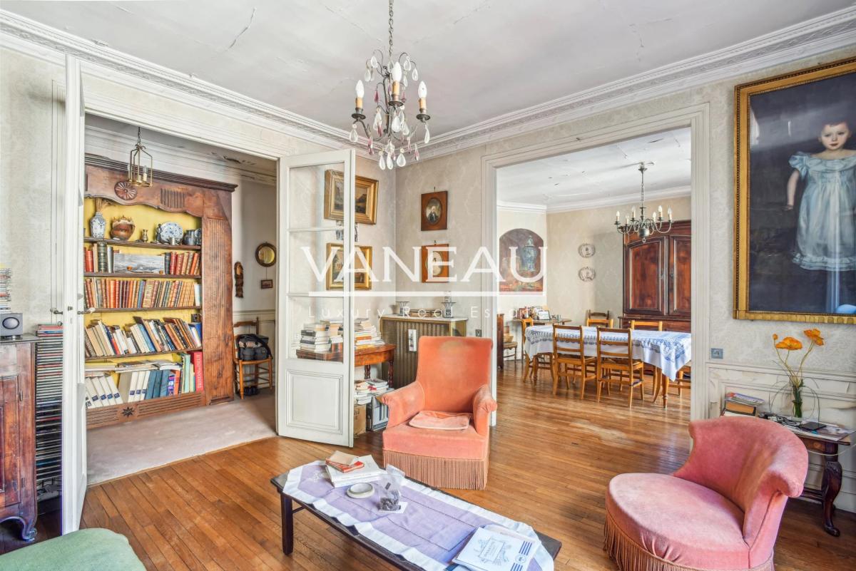 Paris VIIe - Superbe appartement familial proche du Bon Marché
