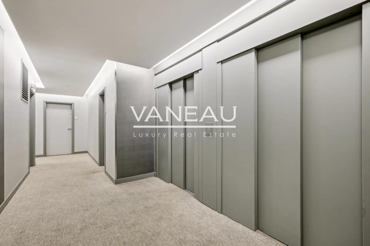 EXCLUSIVITE - DEUX PIECES AVEC BALCON - PROCHE DES PASSAGES
