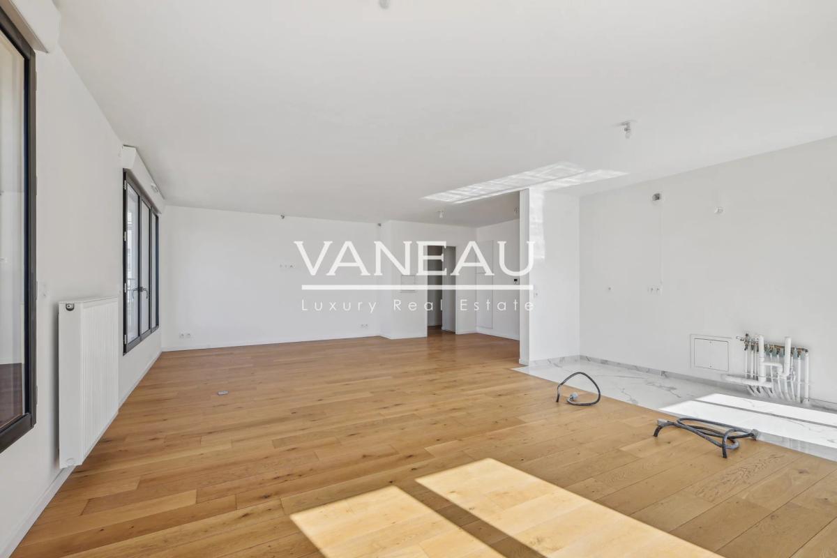 Appartement avec terrasses au dernier étage