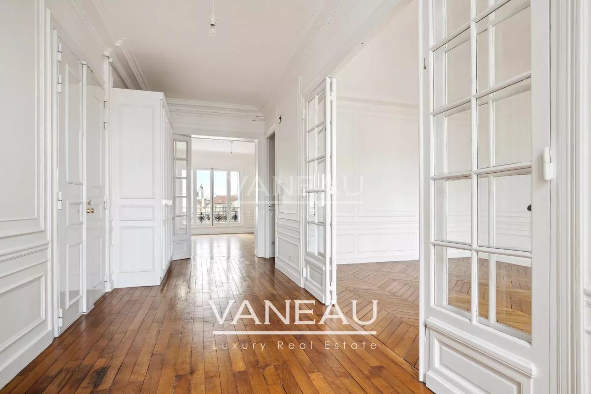 Élégant appartement de 200 m² à Paris 14ème